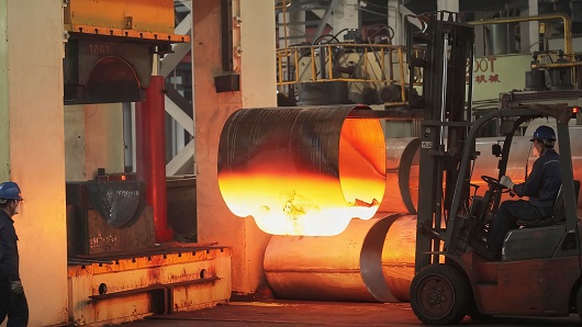 Precisionstillverkning: Forma en T-koppling vid Jiangyin Gaoxin Pipe Fittings